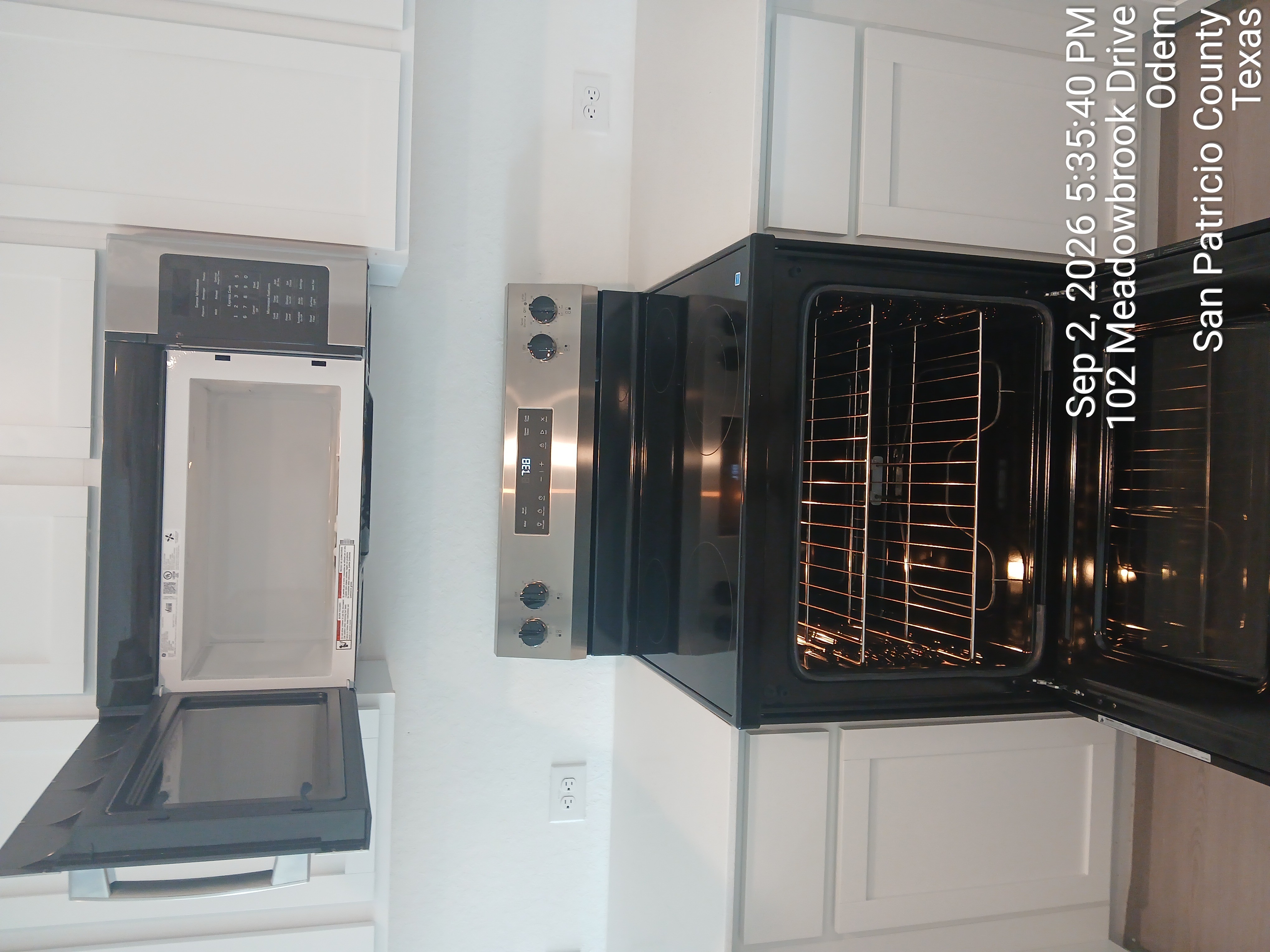 Oven and microwave